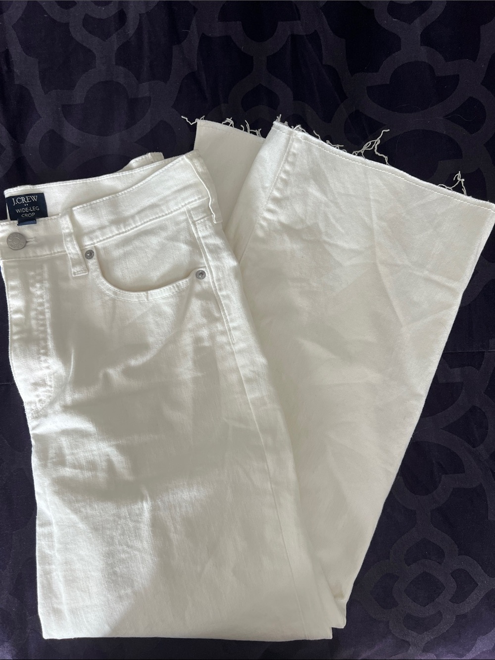 J. Crew Outlet White Wide-Leg Crop Jeans with Frayed Hem Sz 28
